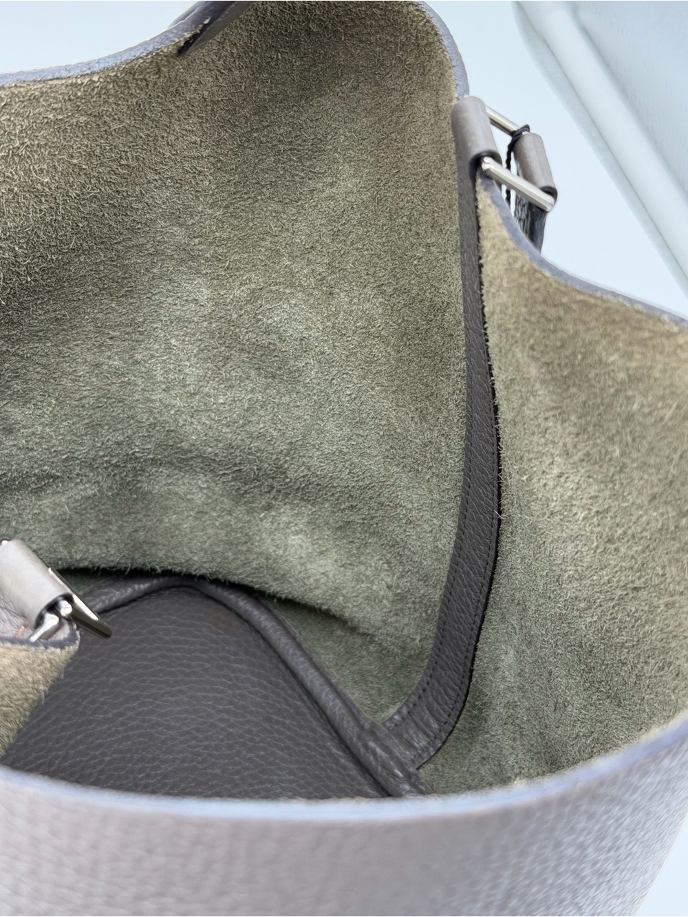 Hermes Picotin 22 Taupe Leather Tote Bag with Lock Detail (FULL SET) - Picture 10 of 14